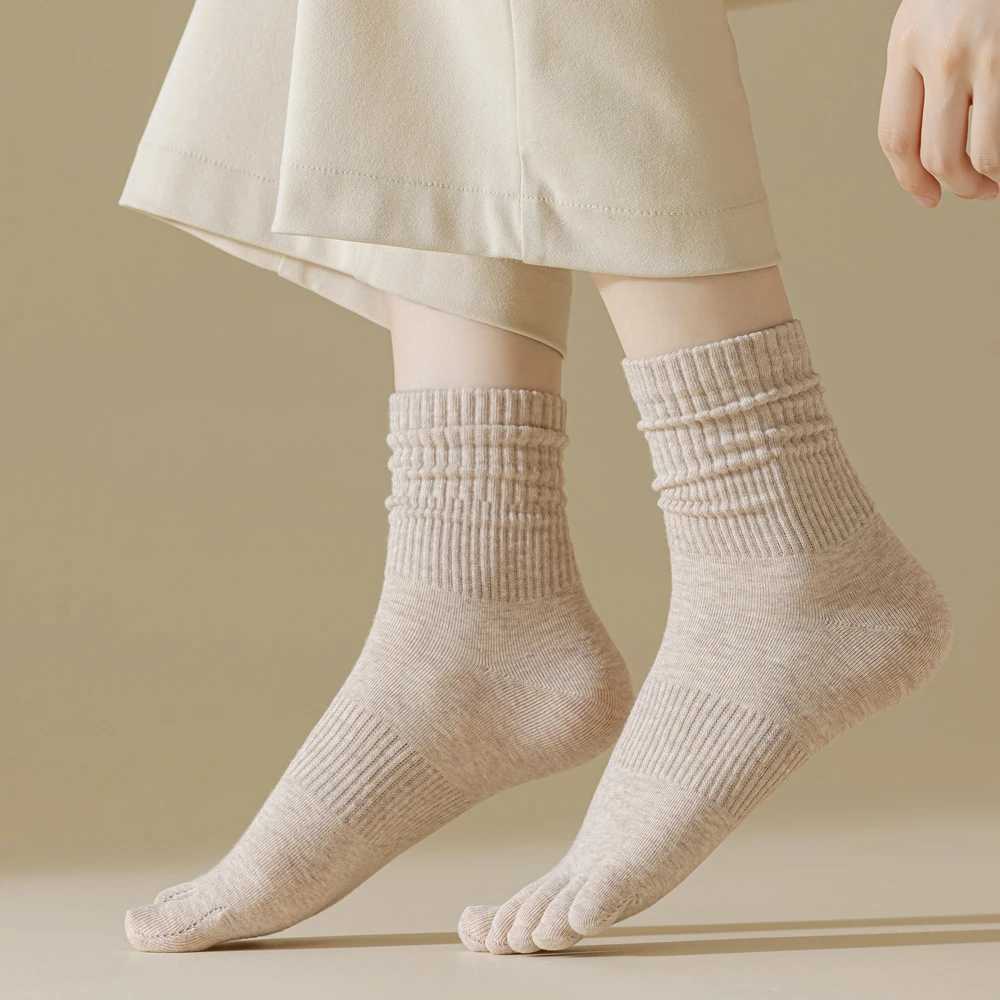 5 Pairs/lot Women Five Fingers Socks 100% Cotton Solid Colour Ladies Split Toe Sports Socks Spring Autumn Harajuku Toe SocksXJ241019