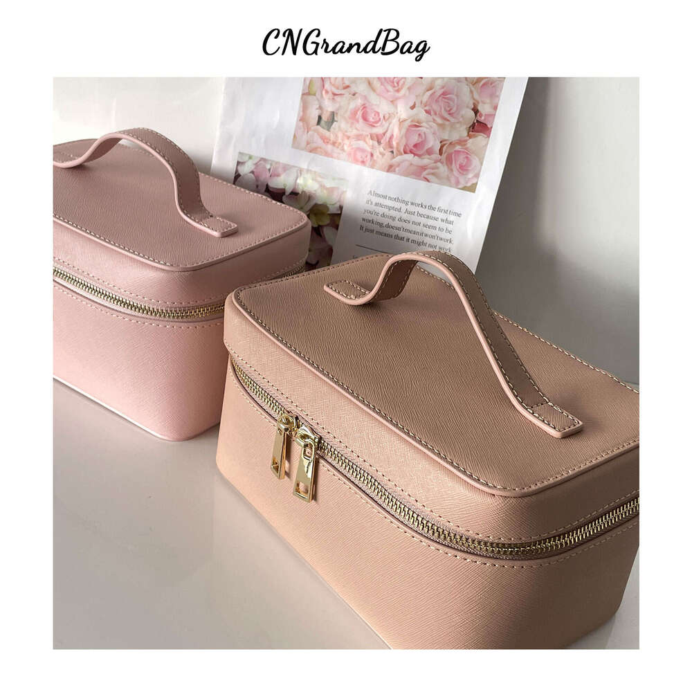 Saffiano Split Leather Travel Portable Hanging Organizer Box Dopp Kit Women's Makeup Bag