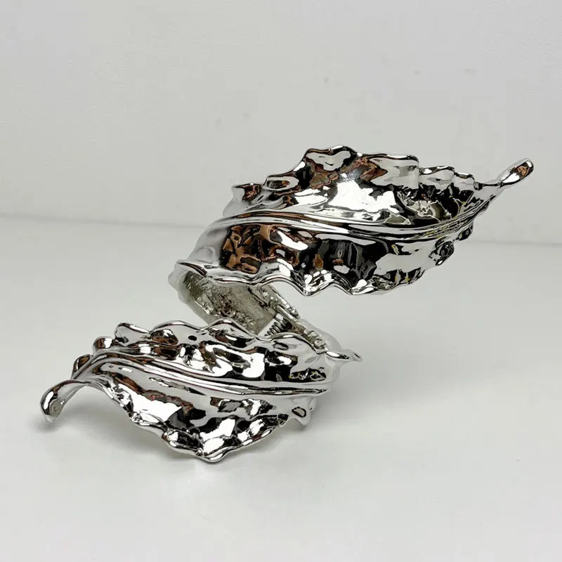 Draweye Womens Metal Leaf Bracelet Retro Irregular Punk Style Luxury Jewelry Bracelet Fashion Hip Hop Pulseras MUJI 241018