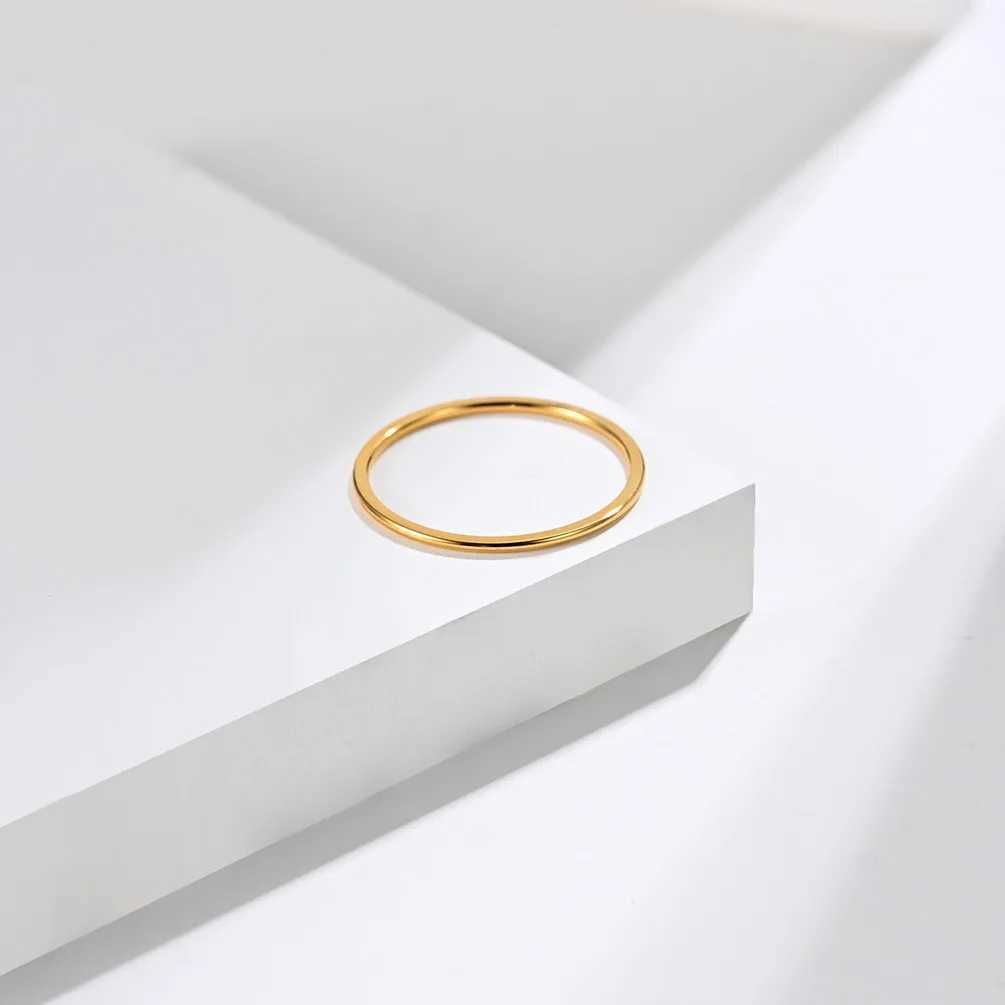 1mm Titanium Steel Ring Gold/Rose Gold/Silver Simple Womens Thin Ring Wedding Jewelry Gift Y241019