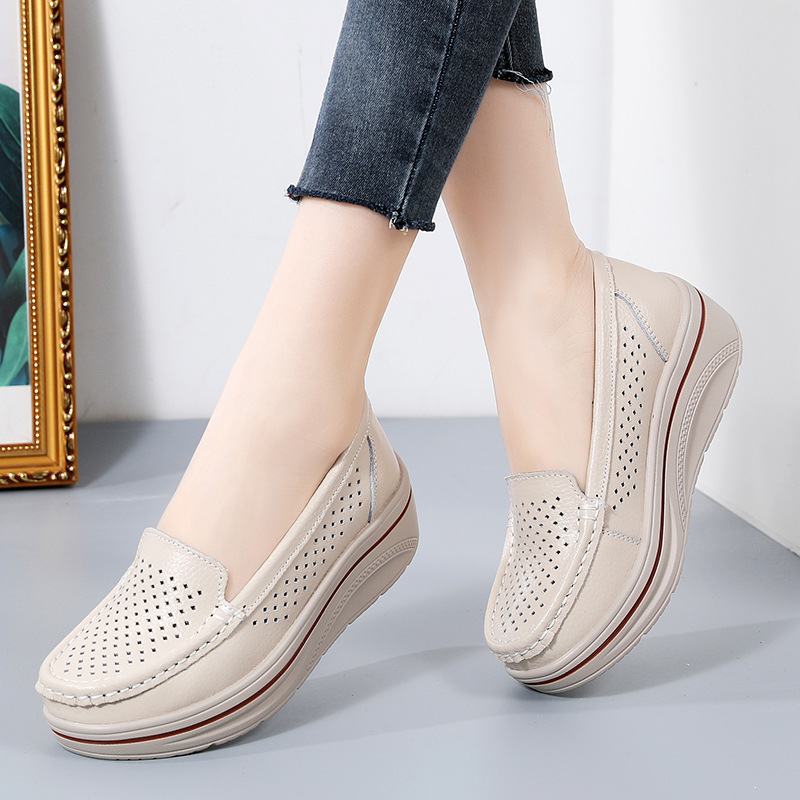 Spring Collection Thick-Sole Women's Athletic Shoes Chic Sportswear with a Modern Twist