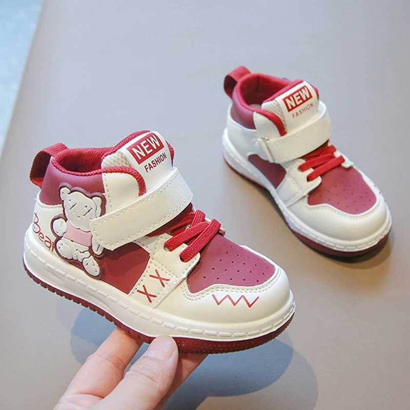 Athletic Outdoor 2024 New Childrens Sports Shoes Boys Fashion Board Shoes Dent Sports Shoes Girls Casual Shoes Outdoor Apartments Autumn Childrens Sho