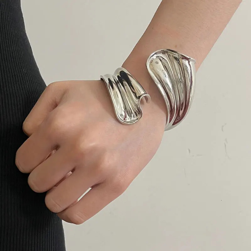 Xiaoluoke Retro Irregular Metal Open Bracelet Mens Hip Hop Punk Jewelry Bracelet Accessories Gifts 241018