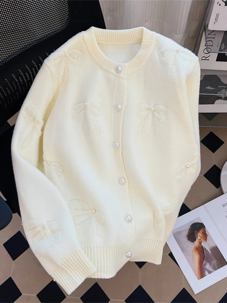 Womens white cardigan wool sweater Harajuku Y2k long sleeved O-neck knitted cashmere sweater retro 2000s cute clothing autumn 241019