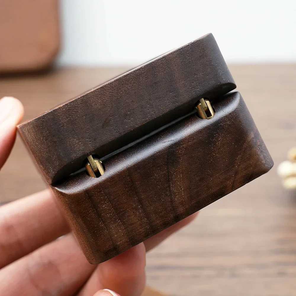 Luxury white walnut ring box with flip acrylic cover engagement and wedding anniversary gift classic square jewelry box W241019