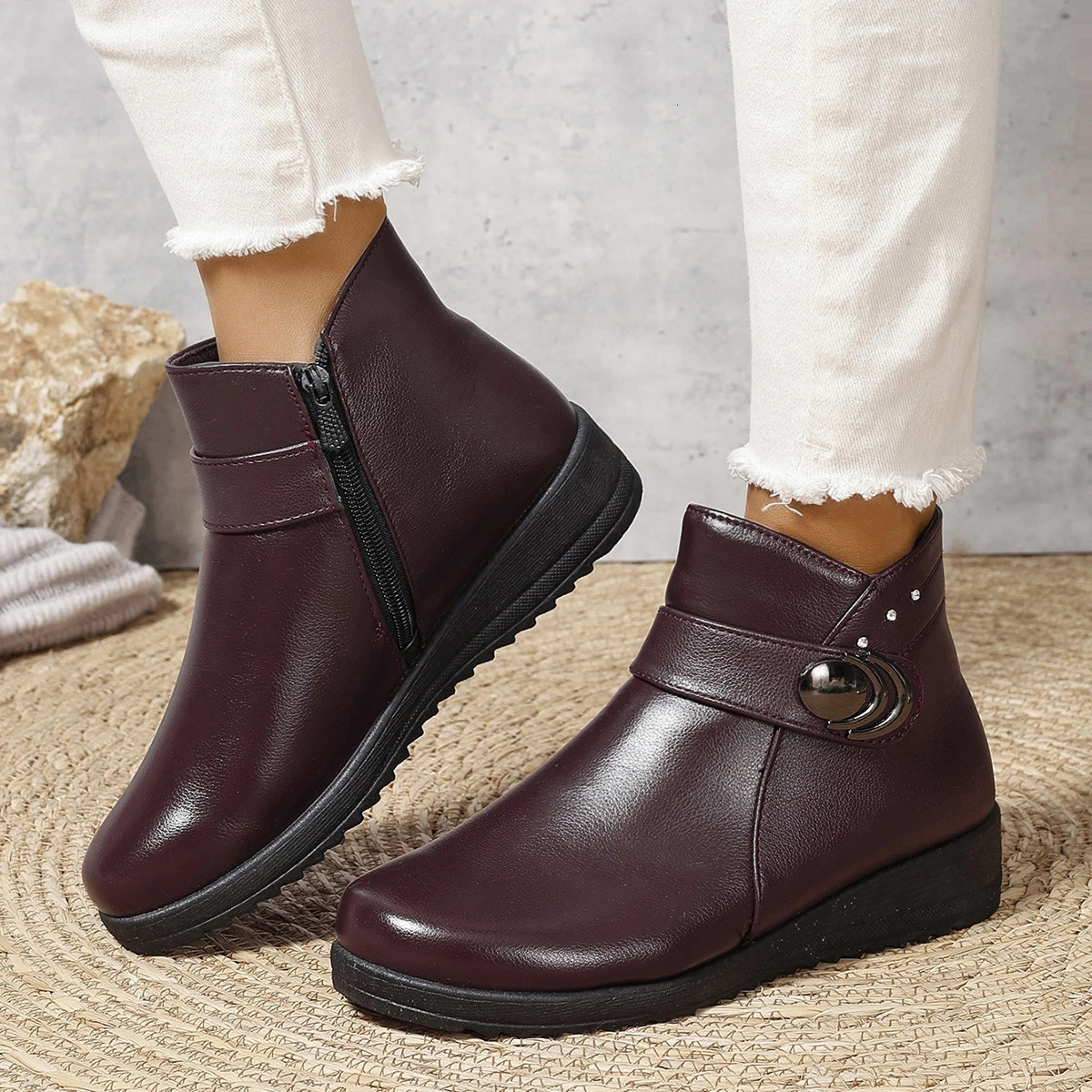 2024 Womens Shoes Metal Decorative Womens Boots Fashion Side Zipp Daily Boots Womens Selling Round Toe Ankle Boots 241018