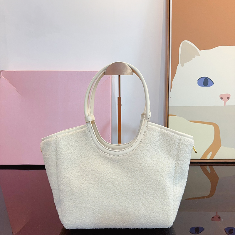 Tech Fleece Designer Womens Cute Casual Socialite Handbags Fur Large Capacity Tote Shoulder Bags s Messenger Bag with Box Free shipping