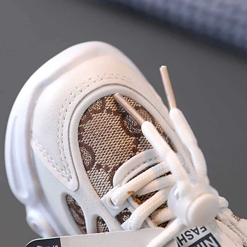 Athletic Outdoor Oulai Lan Fashion LED Shoes Sports Shoes Childrens Breathable Mesh Casual Shoes Boys and Girls Lightweight Shoes Outdoor Running Shoe