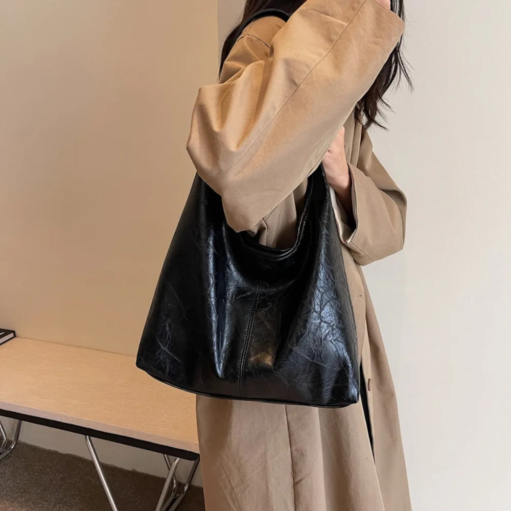 Free Shipping Designer Bag Soft PU Leather Shoulder Bag Suitable For Womens Wedding Fully Matched Underwear Bags Bolso Mujer Fashionable Large Capacit