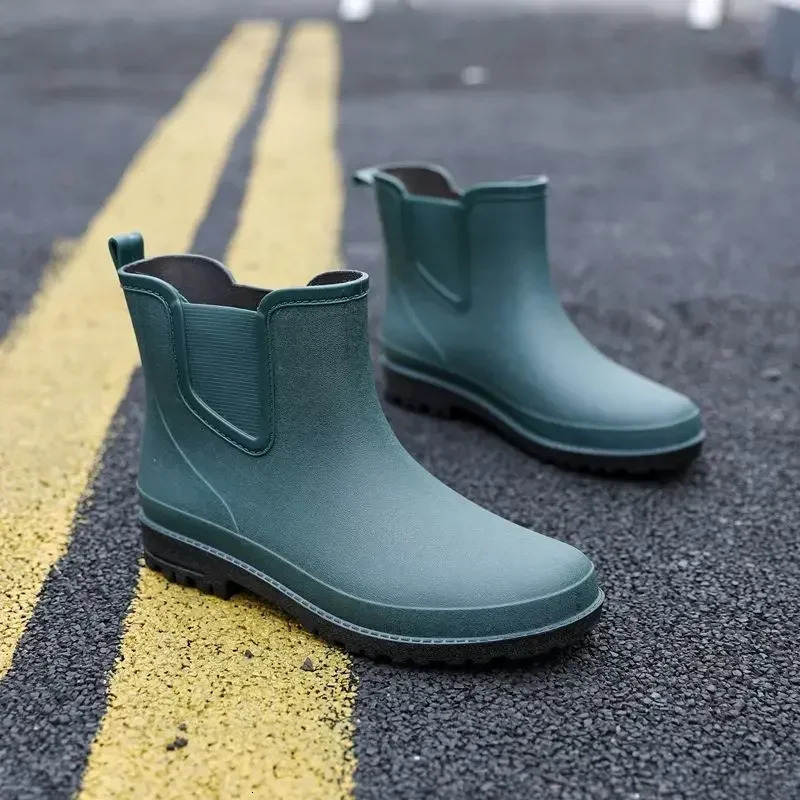 Wear-resistant Wellies Male Shoes Loafers Non-slip Mens Rain Boots Gum 2024 Outdoor Wide Toes Garden Adult Comfortable Water 241031