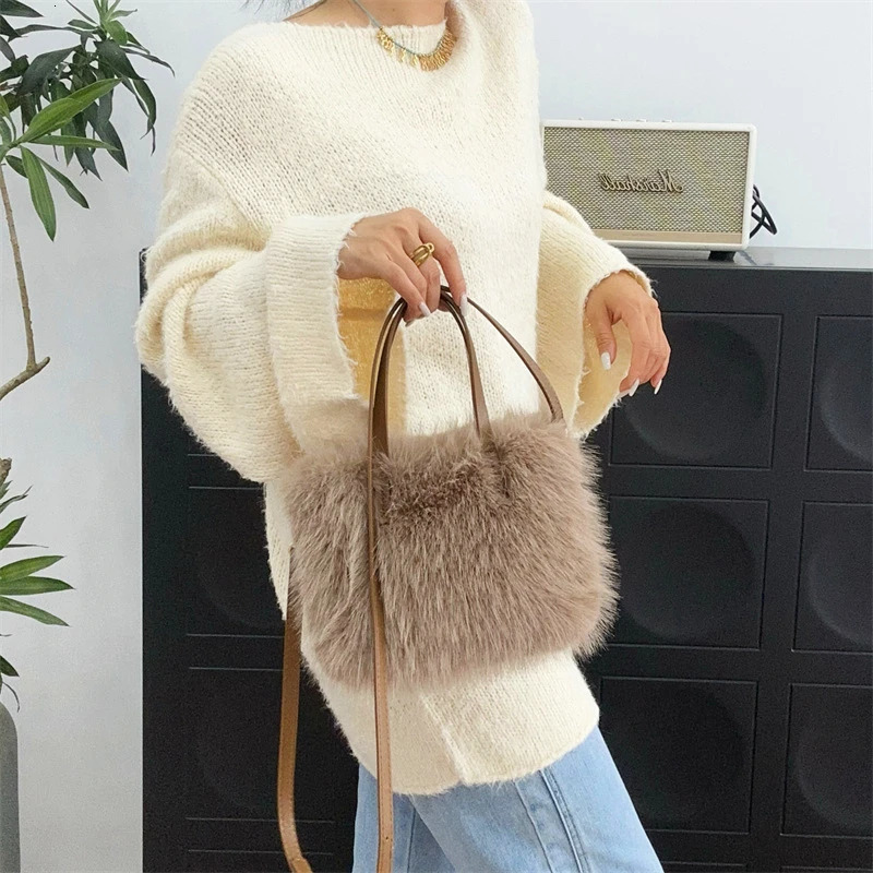 faux fur womens square shoulder bag winter fluffy womens horizontal bag soft fur leather plush womens small handbag 241018