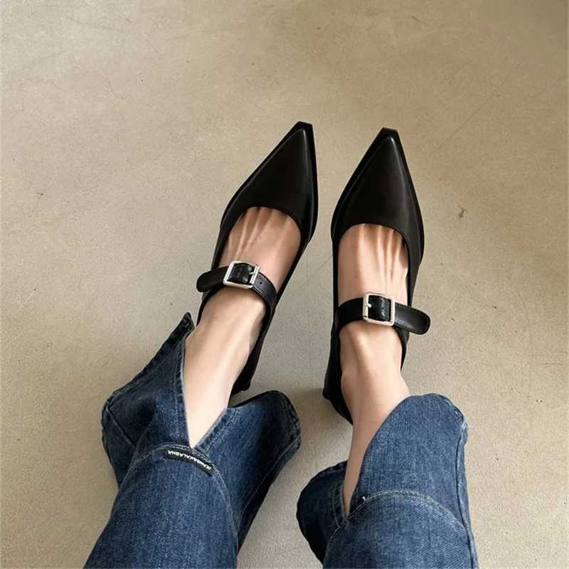 Ladies shoes will be launched in 2024 with fashionable and luxurious new styles elegant womens high heels square toe foot pumps solid color high heels