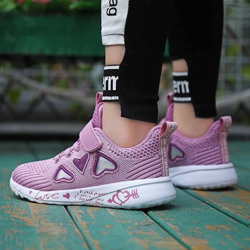 Athletic Outdoor 2024 Girls Casual Shoes Light Mesh Sports Shoes Childrens Summer Childrens Autumn Cute Sports Cartoon Womens Running Socks Shoes 8 H2