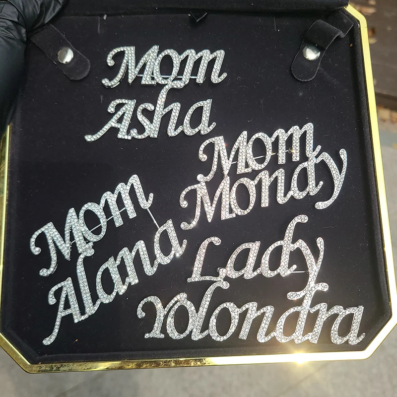 Grandbling Unique Design Water Diamond Custom Name Brooch Handmade Custom Name Board Pin Wedding Party Badge 241018