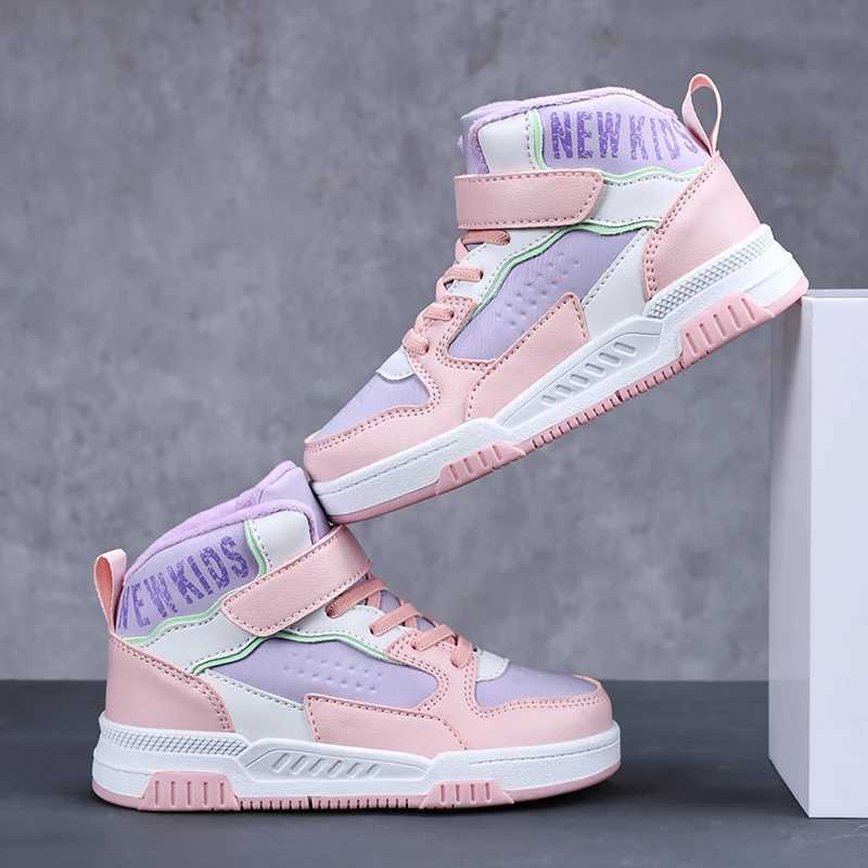 Athletic Outdoor Winter anti slip and warm childrens shoes fashionable and casual high top board shoes H241019