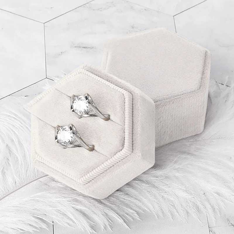 Hexagonal flannel ring box colorful spotted jewelry packaging display velvet box for wedding confession jewelry packaging display W241019