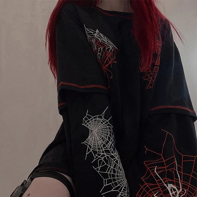 Black womens long sleeved girl Y2K top Gothic Y2K fashion Harajuku spider T-shirt womens Gothic dark street clothing T-shirt 241019