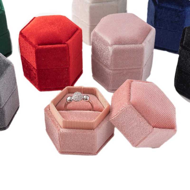 Vintage hexagonal velvet jewelry single ring box empty box holder used for engagement wedding celebrations Valentines Day gift organizers W241019