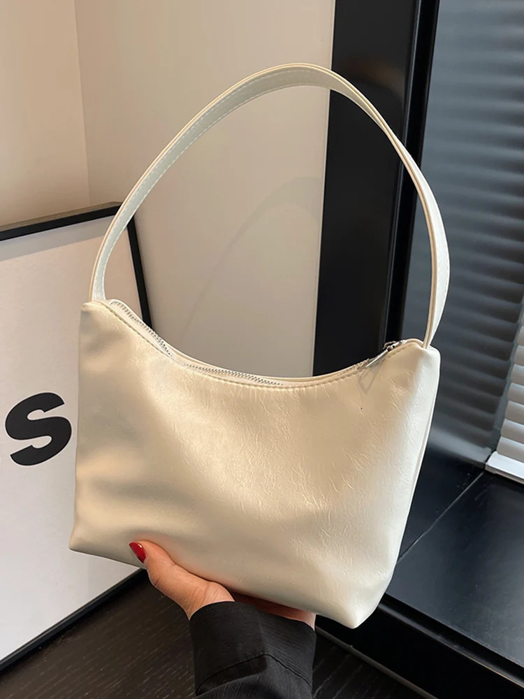 Red patent leather womens underwear bag gloss shoulder bag solid color simple wedding handbag 241018