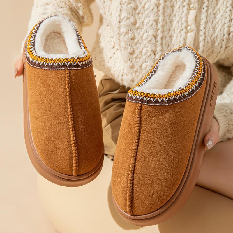 Thick soled fur cotton slippers women's shoes new suede warm snow boots winter popular casual short plush flat shoes Mule atillas