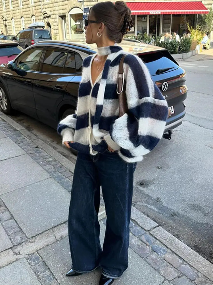 Black White Stripe With Scarf Knitted Cardigan Women Casual V Neck Long Lantern Sleeve Sweater 2024 Autumn Lady Elegant Knitwear 241009