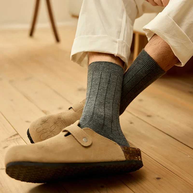 Mens Socks Autumn Winter Thick Warmer Middle Tube Socks Men Male Wool Cashmere Thermal Solid Color Black Gray Elastic Long SocksXJ241019
