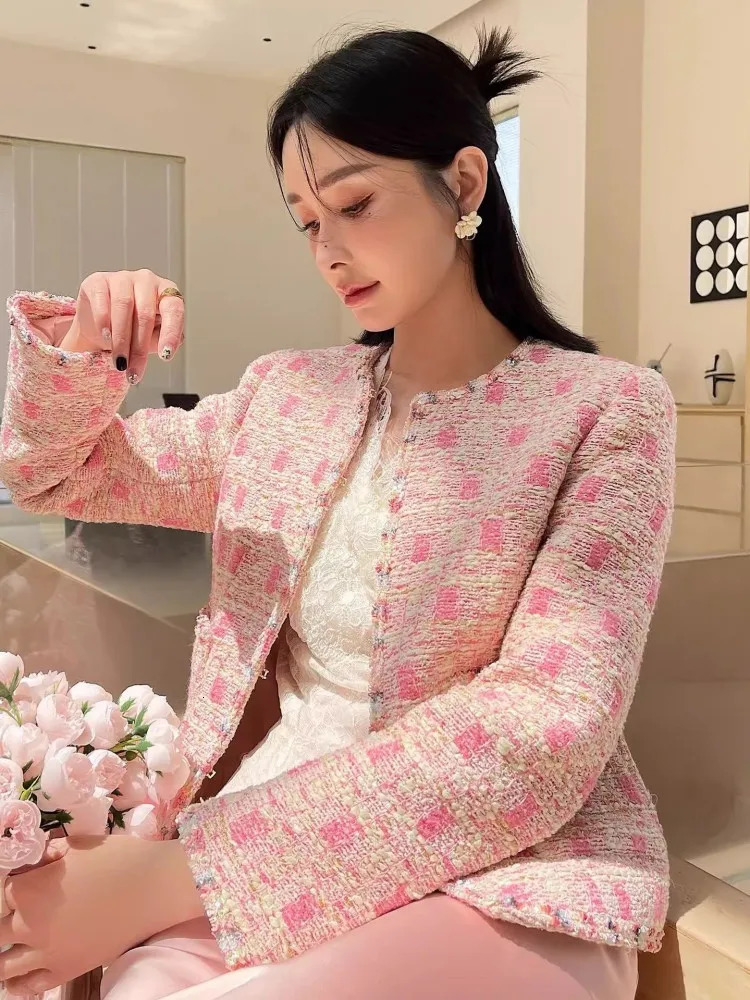 Women Pink Tweed Jacket Fashion Elegant ONeck Spring Autumn Short Coat Long Sleeve Slim Fit Outerwear Office Ladies Jackets 241019