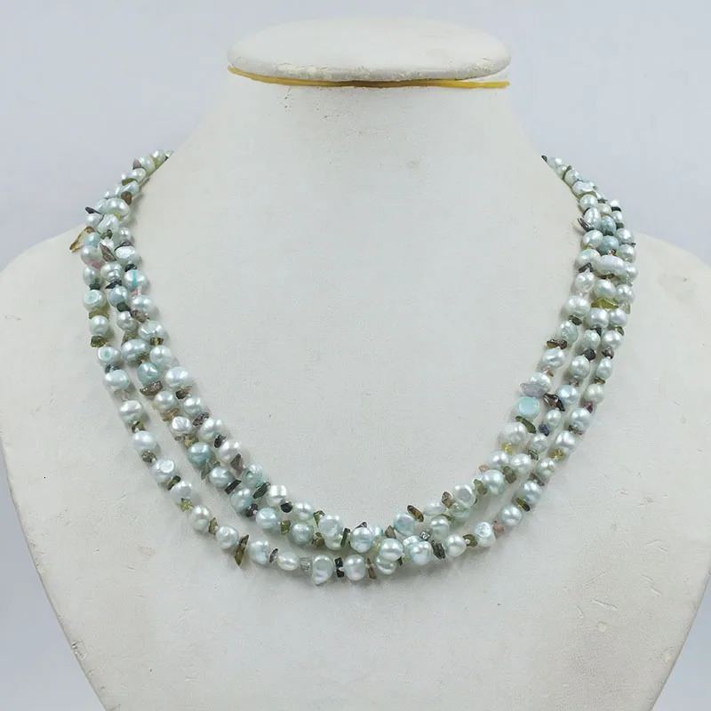 3Strand 6MM Natural Baroque Freshwater Pearl Necklace Natural Irregular Stone Composition Classic Womens Party Jewelry 241018
