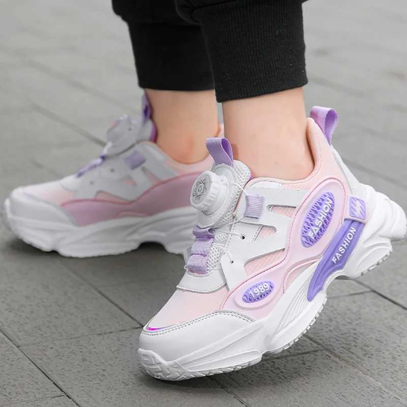 Athletic Outdoor Childrens sports shoes comfortable and breathable mesh running shoes childrens sports shoes H241019