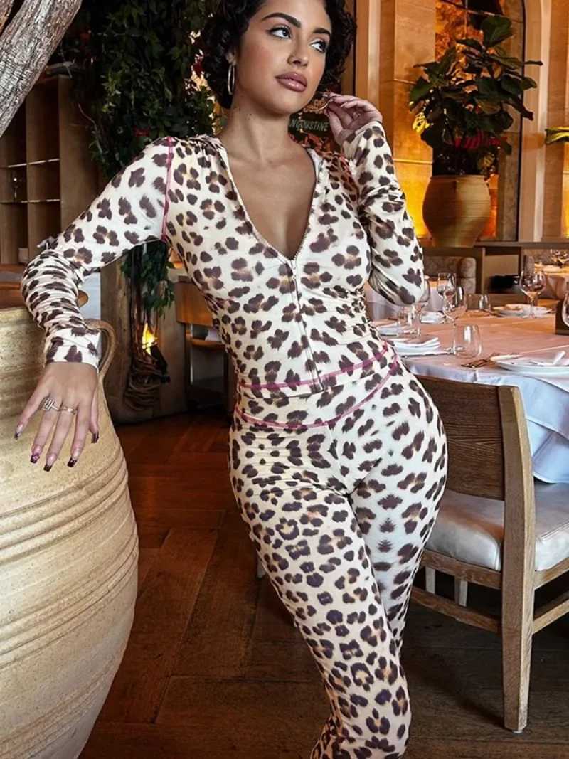 Women's Two Piece Pants Fashion Autumn Leopard Print Two Piece Matching Sets Hooded Zip-up Cardigan Top+Long Pants Suit Strtwear Female Tracksuit