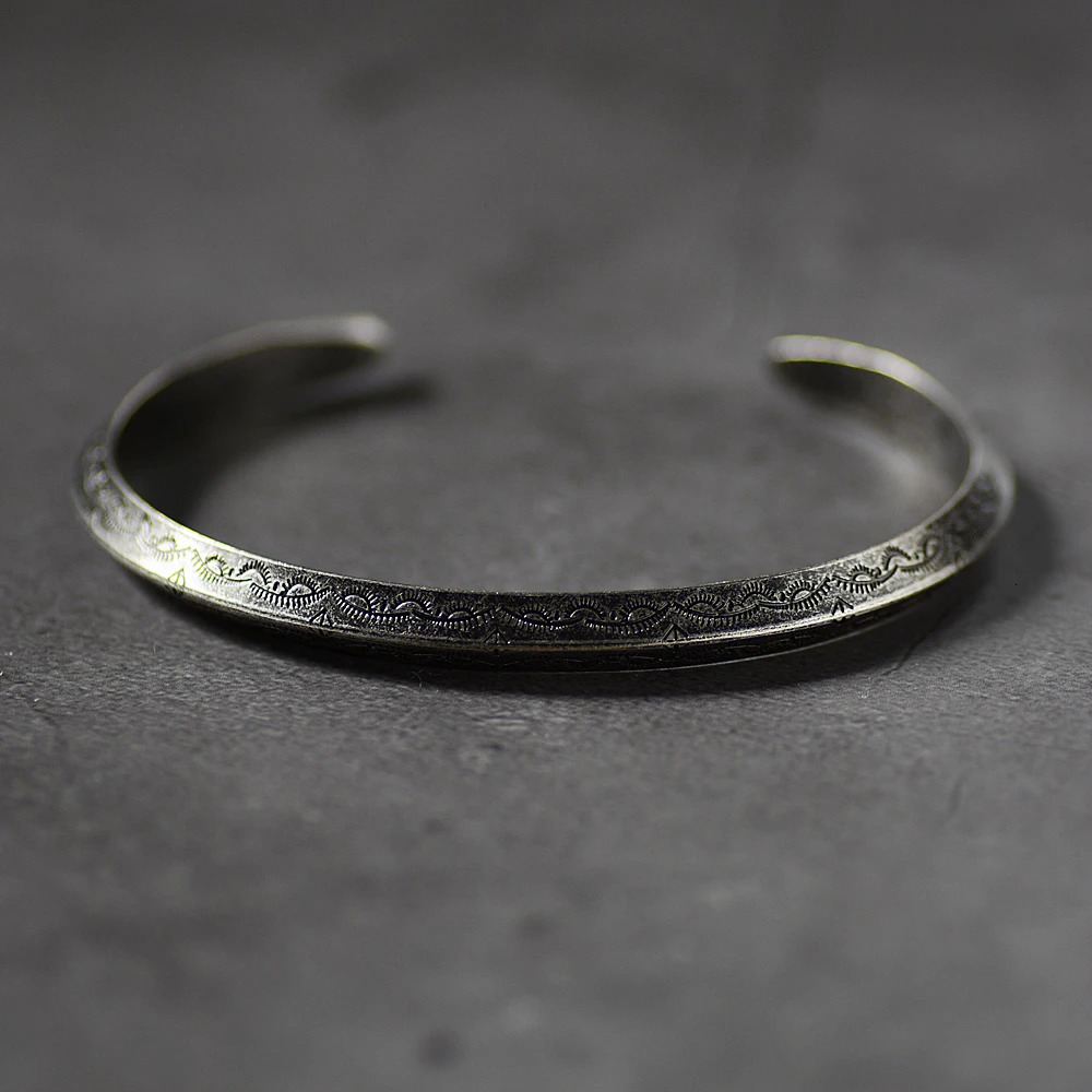 Retro Bracelet Mens Cuff Bracelet Womens Cuff Bracelet Retro Viking Steel Casual Vintage Jewelry Pulseira 241007