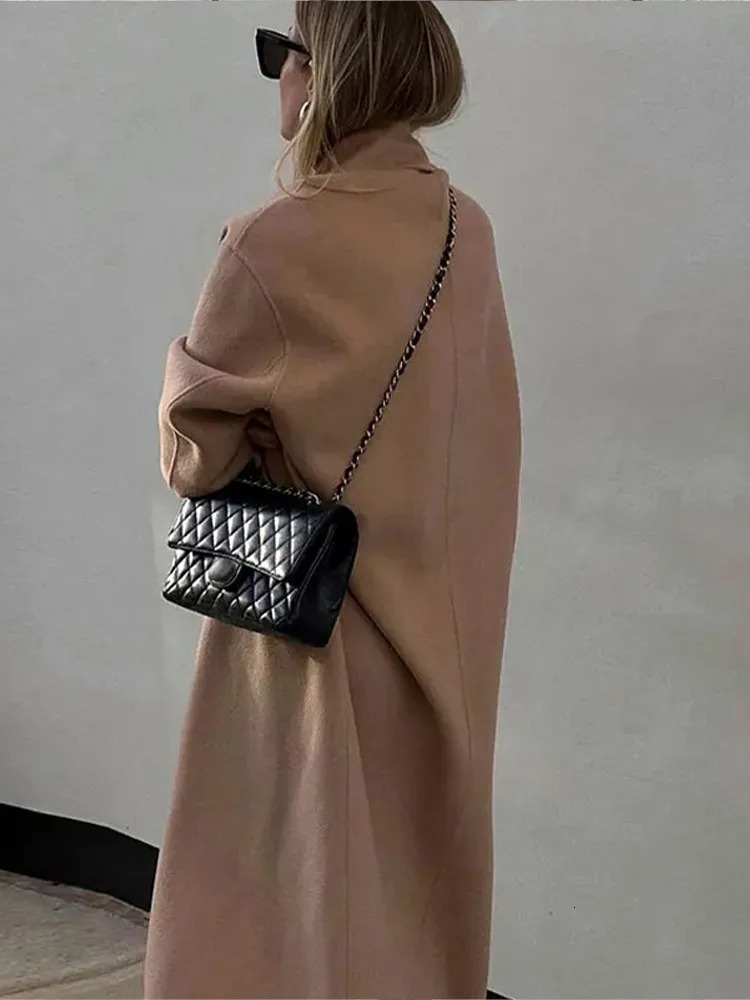 Vintage Turn-down Collar Long Coats With Belts Women Casual Double-Breasted Shoulder Pads Maxi Coat Autumn Elegant Chic Outwear 241010