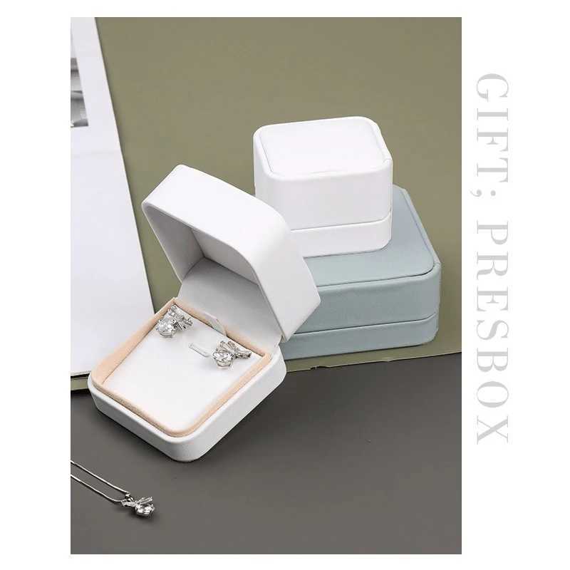 Simple solid color ring box white PU leather recommended engagement ring box holiday gift packaging earring storage box W241019