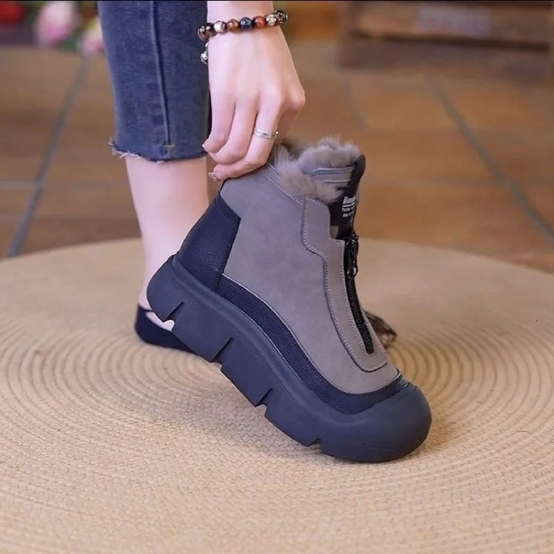 Winter chiffon cotton shoes for women plush insulation anti slip short boots increased height version high top shoes 241018