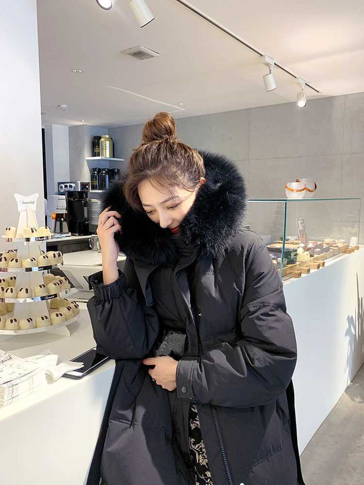 Winter Big Fur Collar Warm Parka Down Jackets Women White Duck Down Jacket Hooded Thick Neck Long Knee Length Down Coat FemaleX241019