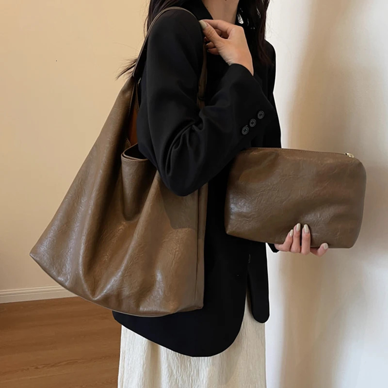 Retro large capacity commuting womens bag 2024 soft PU leather shoulder bag with pocket fashion trend er handbag 241018