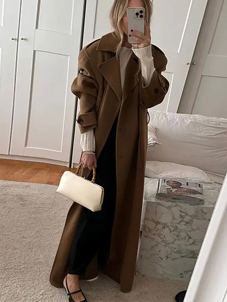 Vintage Turn-down Collar Long Coats With Belts Women Casual Double-Breasted Shoulder Pads Maxi Coat Autumn Elegant Chic Outwear 241010