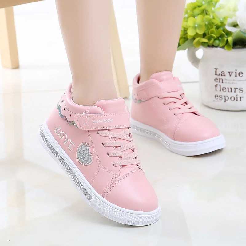 Athletic Outdoor Childrens Shoes School Girls Pu Tennis Shoes Cute Printed Princess Big Childrens Casual Sports Shoes Fashion Soft Robot White Shoes N