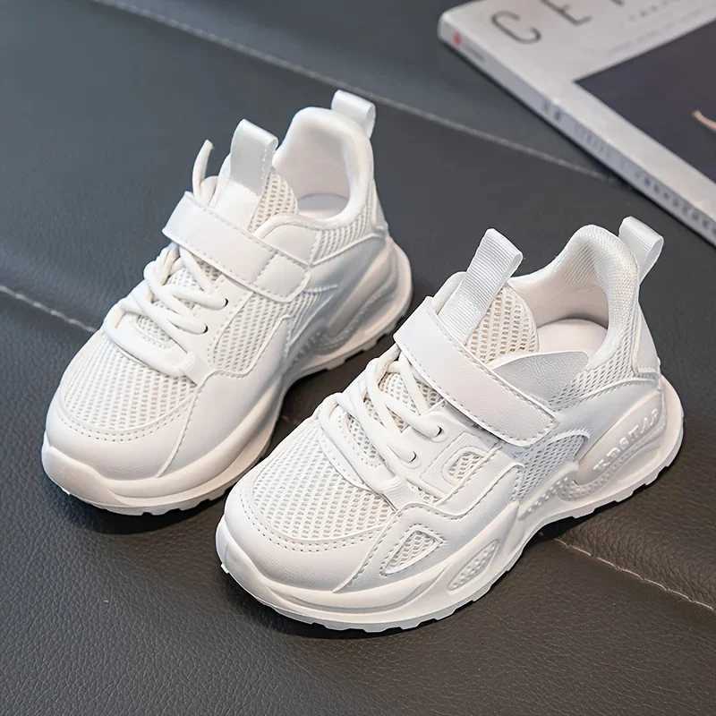 Athletic Outdoor Childrens sports shoes girls school casual shoes outdoor breathable running shoes lightweight velvet anti slip childrens shoes H24101