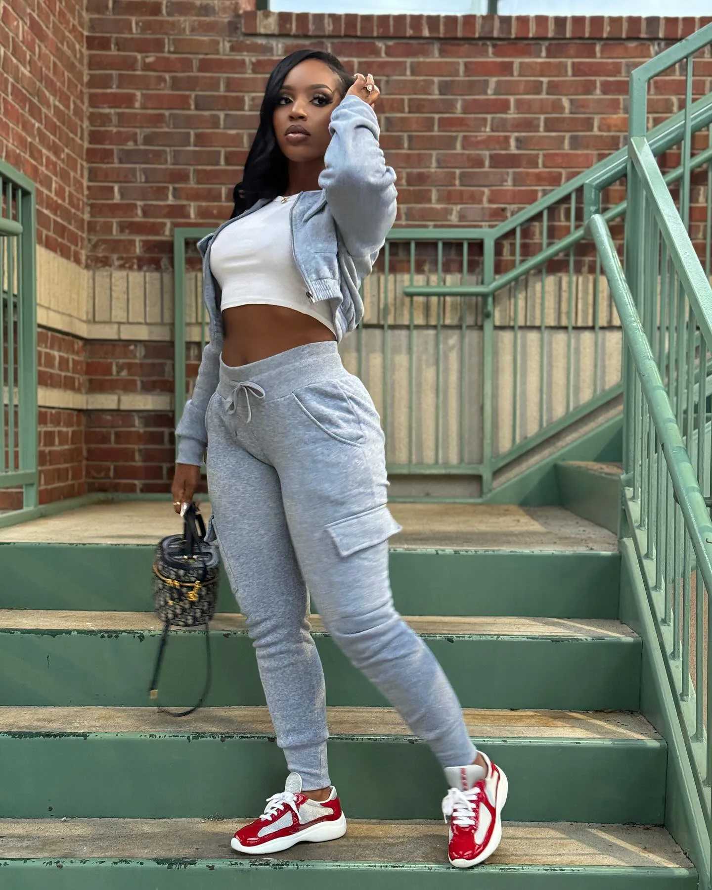 Women's Two Piece Pants Womens Track Set Autumn/Winter Casual Goods Jogging Set Sportswear Long Sports Shirt Jacket Set Womens Two Piece Pants Se