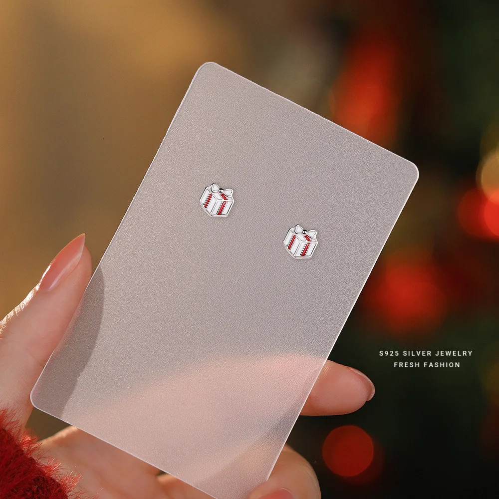 S999 pure silver cute Santa Claus cartoon asymmetrical stud earrings suitable for beautiful Christmas gifts for female students 241018