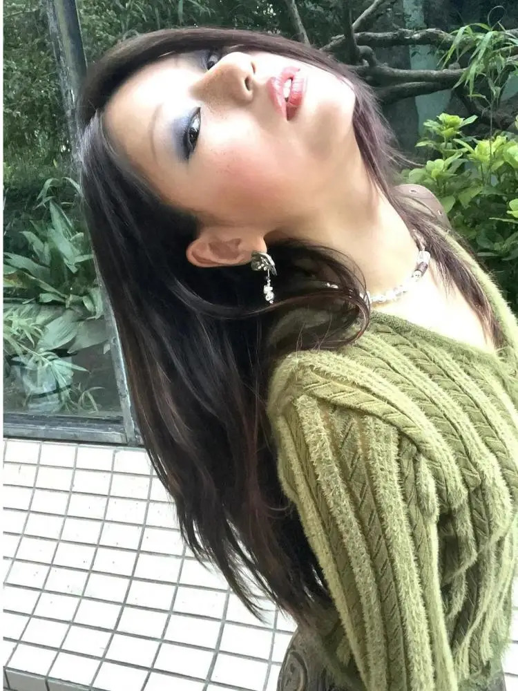 Tonngirls Green Vertical Striped Knitted Cardigan Women Slim V-neck Long Sleeve Y2k Vintage Cardigan Sweater Fariycore Top 2000s 241010