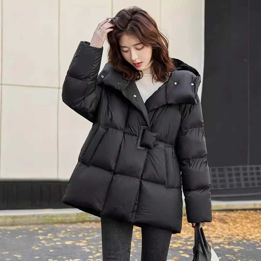 Winter White Duck Down Jackets Women 2024 New Hooded Thick Warm Fluffy Parkas Loose Stand Collar Oversized Puffer Coats OutwearX241019