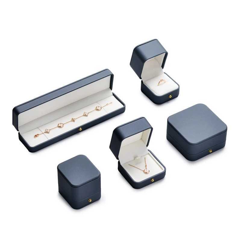 Oirlv Gorgeous Steel Blue Ring Box Premium Leather Ring Gift Box for Wedding Suggestions Jewelry Storage Box Bracelet Necklace W241019