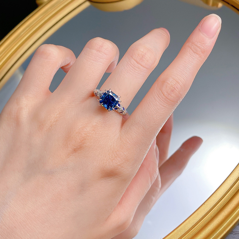 2024 Choucong Brand Wedding Rings Jewelry Real 100% Sterg Sier Princess Cut Blue Sapphire Moissanite Dia Party Elegant Engagemet Band Ring Gift