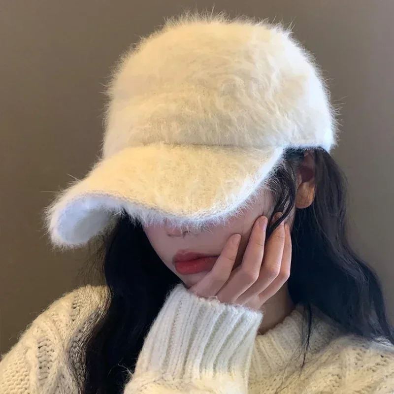 Ins Solid Color Rabbit Hair Baseball Caps Women Autumn and Winter Korean Versatile Warm Show Face Small Plush Duck Bill Hat 241009