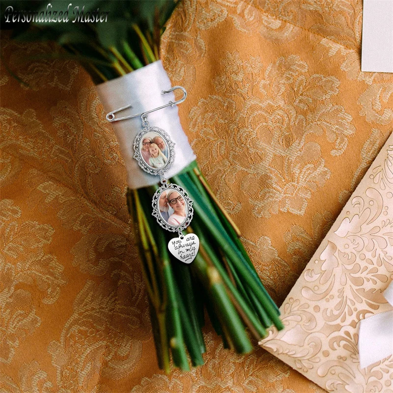 Personalized womens brooch custom wedding bouquet po charm brooch retro tight corset dress open collar brooch button 241018 ww