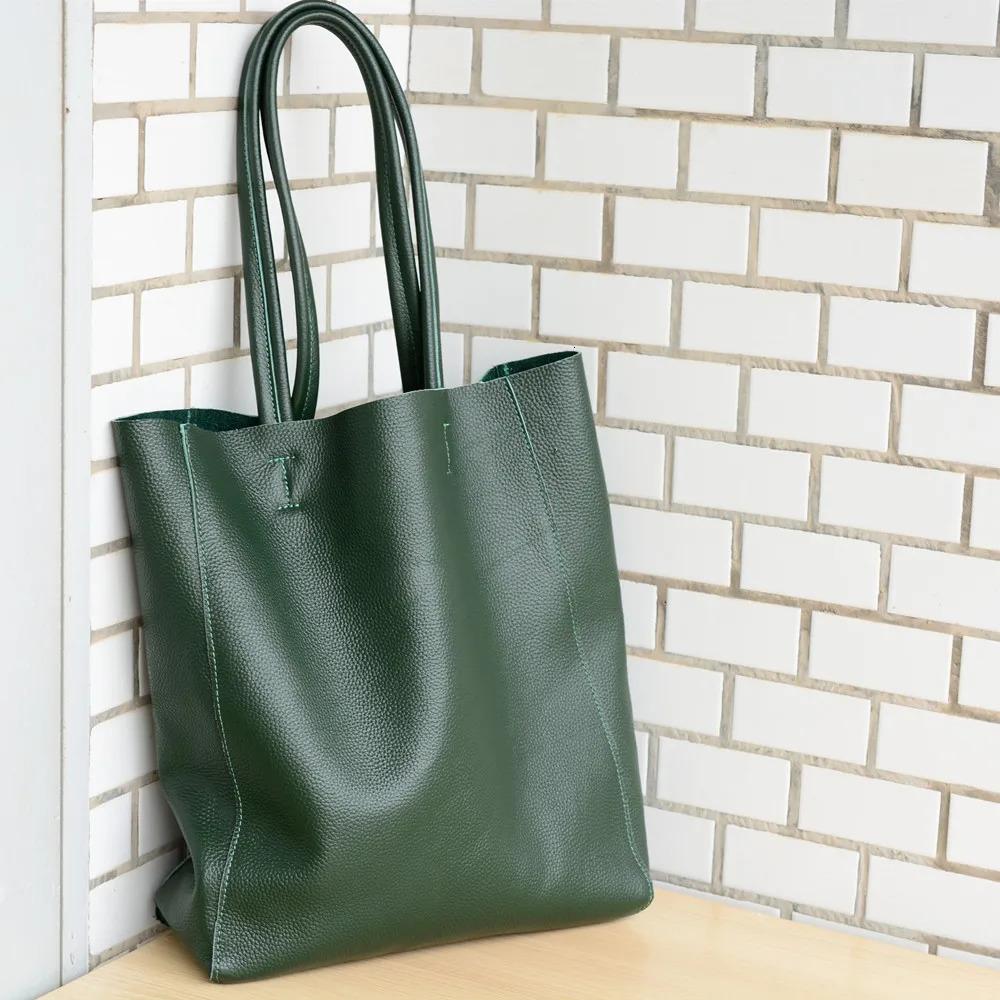 Shoulder bag womens genuine leather shoulder bag womens leather shoulder bag Deisnger womens large handbag set large handbag and Pur 241018