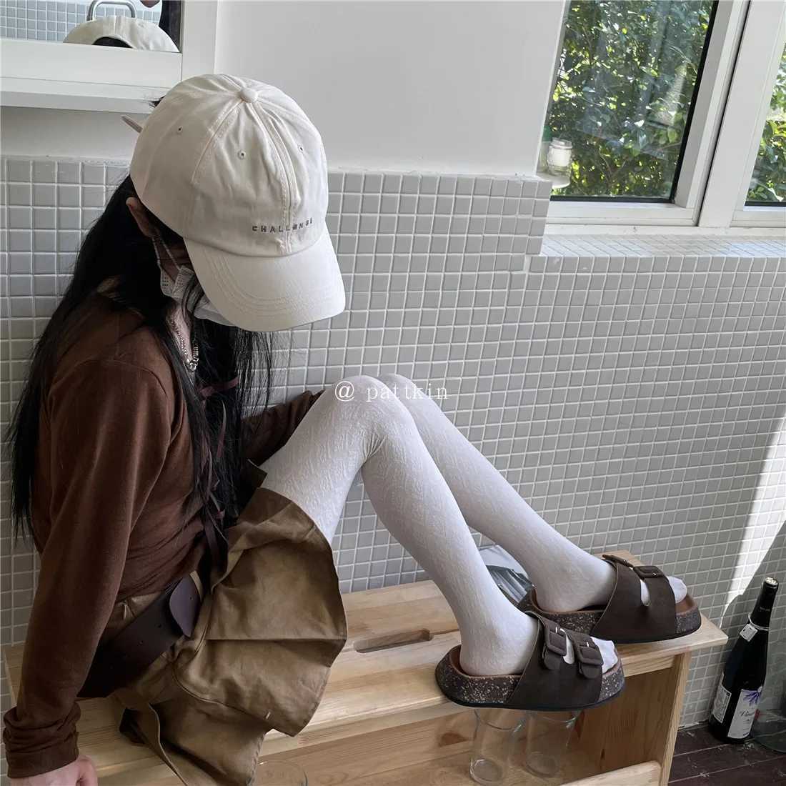 Socks Hosiery Lolita Retro Dark Fringe Lozenge Effect Tights Women Cosplay Pantyhose Girl White Silk Stockings Leggings Tuiwa Y2408330MBEI