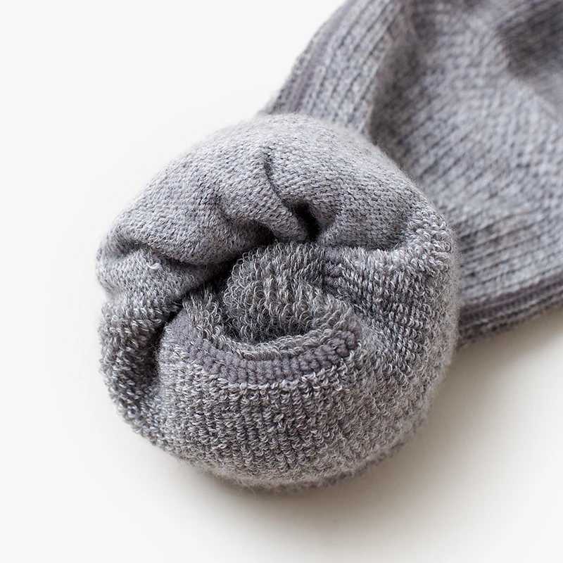 2024 Winter Warmth Men Sports Five Finger Socks 100% Cotton Sweat Absorbent Solid Color Outdoors Woman Long Tube Split Toe SocksXJ241019